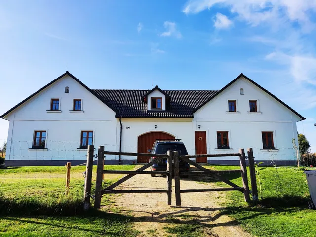 GOATRIS S.R.O. / MATĚJOVEC 109 / UBYTOVÁNÍ NA STATKU