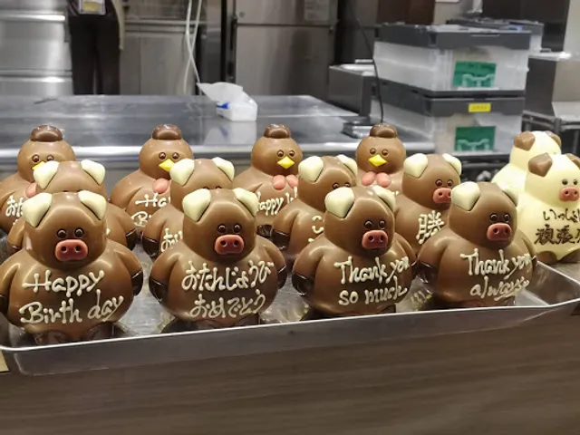 Royce’ Chocolate World