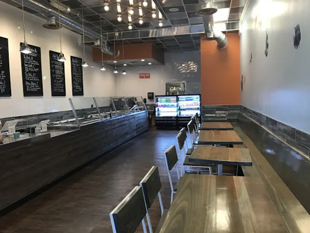 Oshi Poke Bowl and Sushi