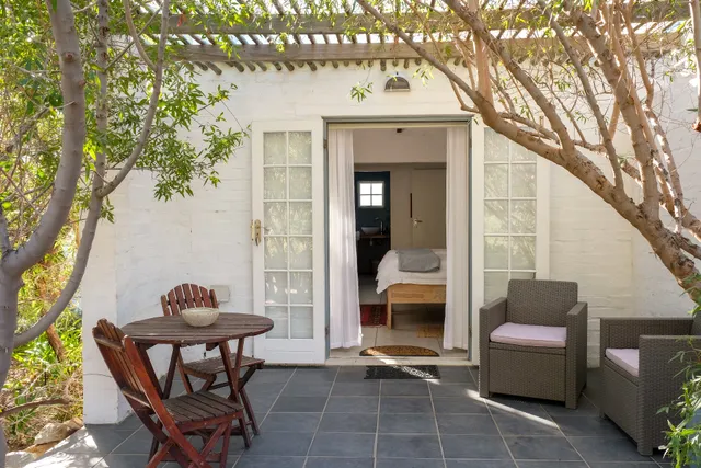 Kogman & Keisie Guest Farm