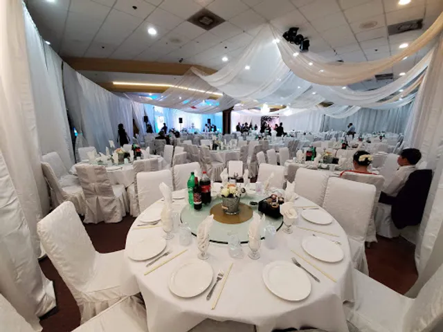 Hong Kong Pearl Seafood Restaurant