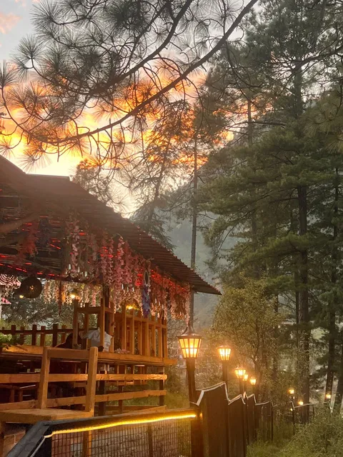 AHAVA- KASOL (Riverside Cafe & Cottages)