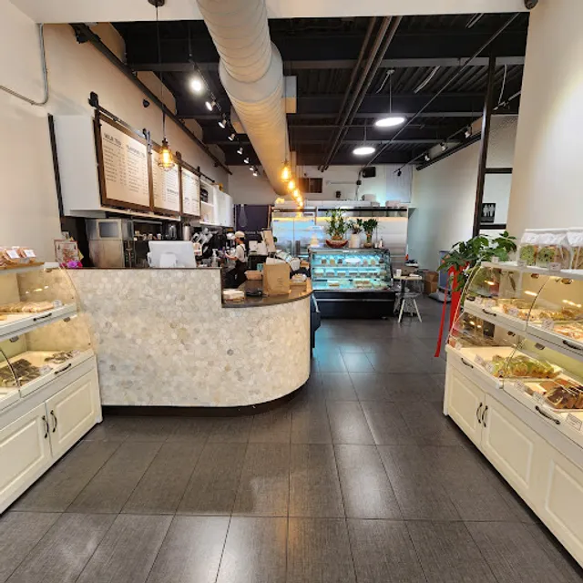 Karat Cake - Custom cake, Bakery, Coffee