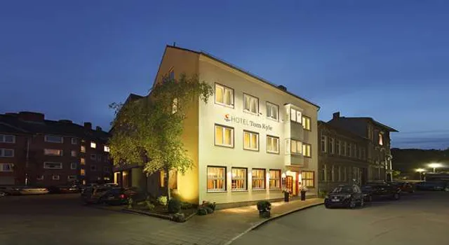 Comfort Hotel tom Kyle