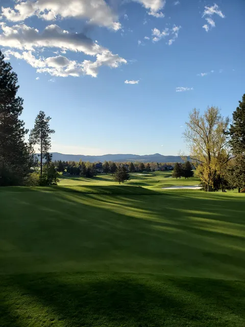 MeadowWood Golf Course