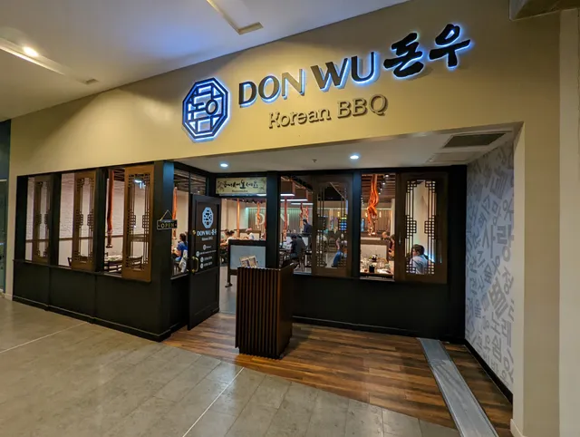 Don Wu • Escazú Village