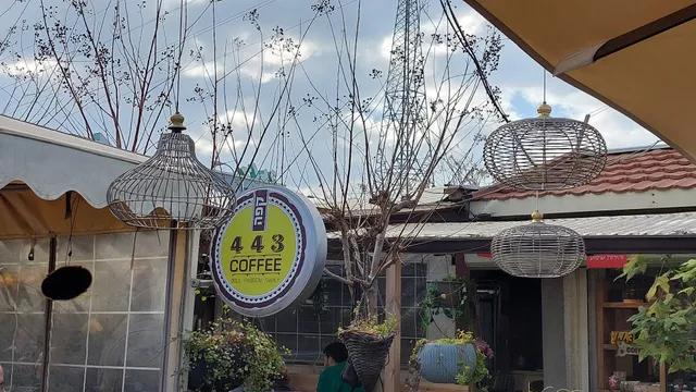 443 café