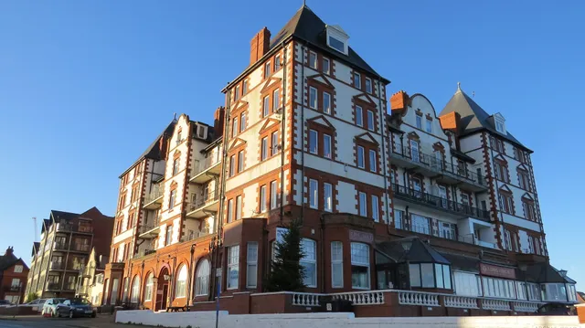 Metropole Holiday Apartments Whitby