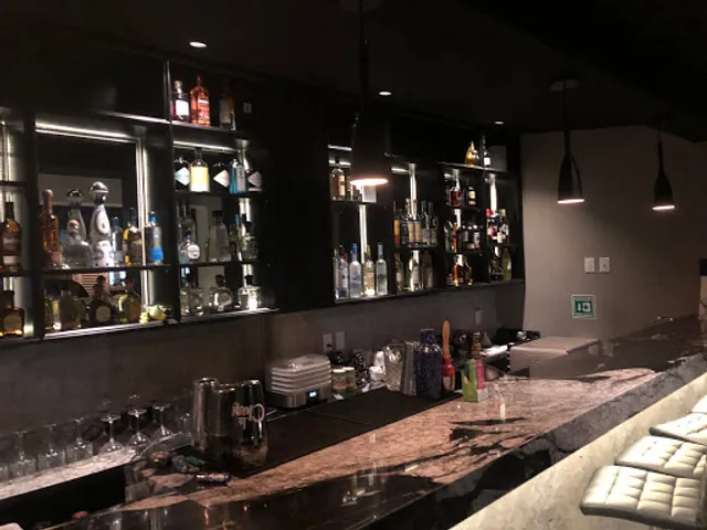 Bar 322