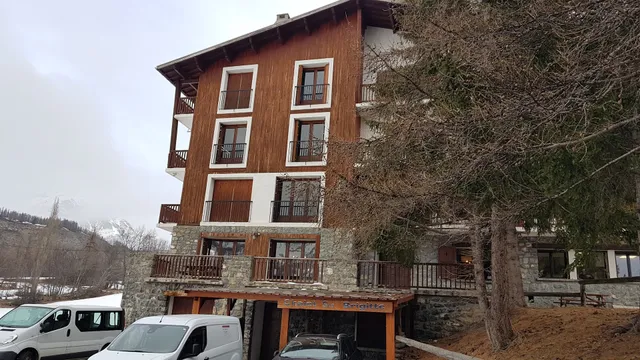 Relais International de la Jeunesse "Chalet Sainte Brigitte"