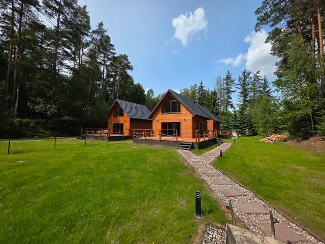 Leśna Przygoda Ośrodek Wypoczynkowy - Domki letniskowe nad Jeziorem