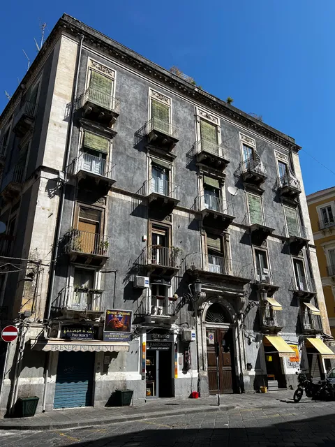 GL Golden City Apartments