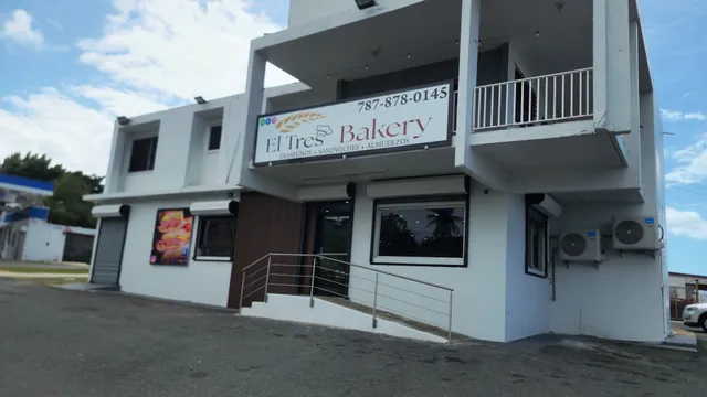 El Tres Bakery