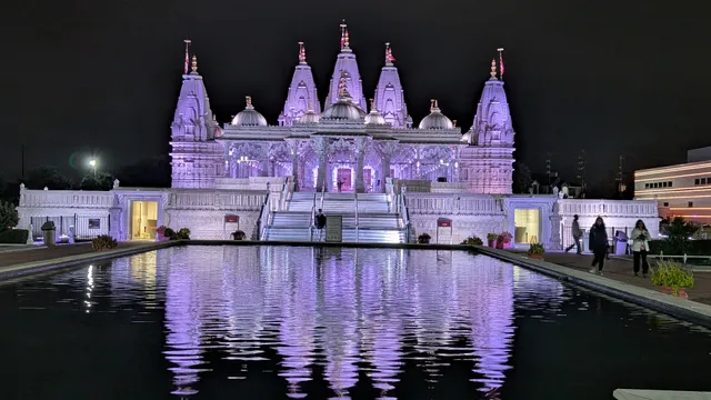 BAPS Shri Swaminarayan Mandir - Clear Lake