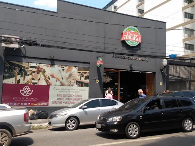 Ester Amaral Pães e Cia