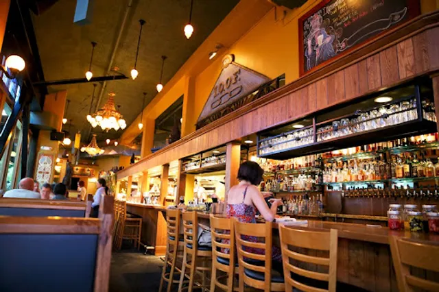 McMenamins Hal's Café