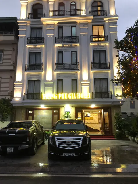 KHÁCH SẠN HOÀNG PHÚ GIA