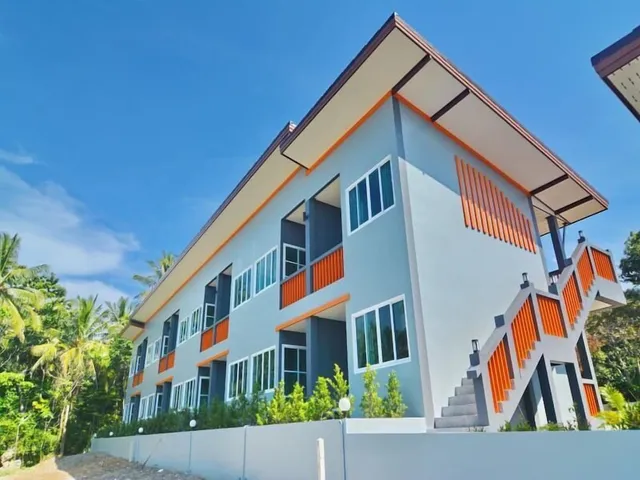 The Sea @ Lanta Hotel