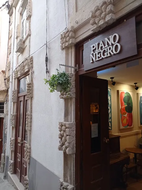 Piano Negro