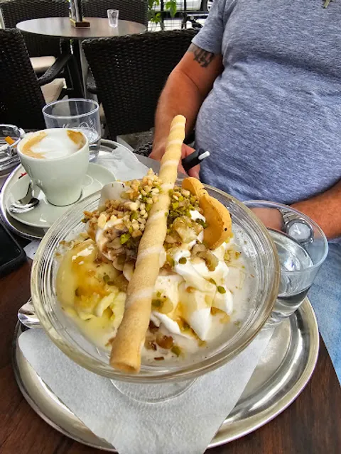 Fahrnberger Café Konditorei in Waidmannsdorf