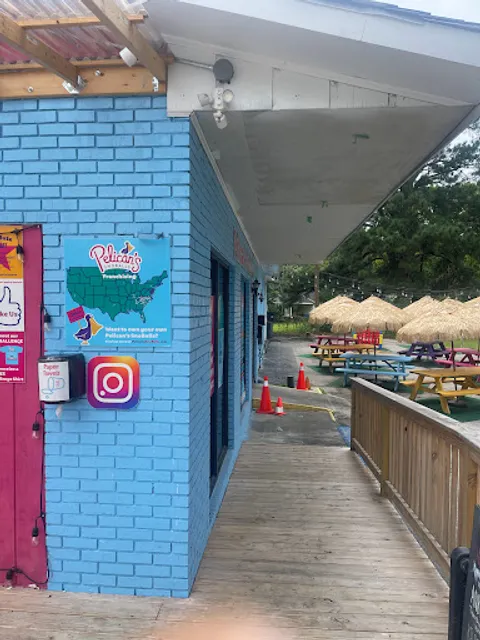 Pelican’s SnoBalls and Ice Cream