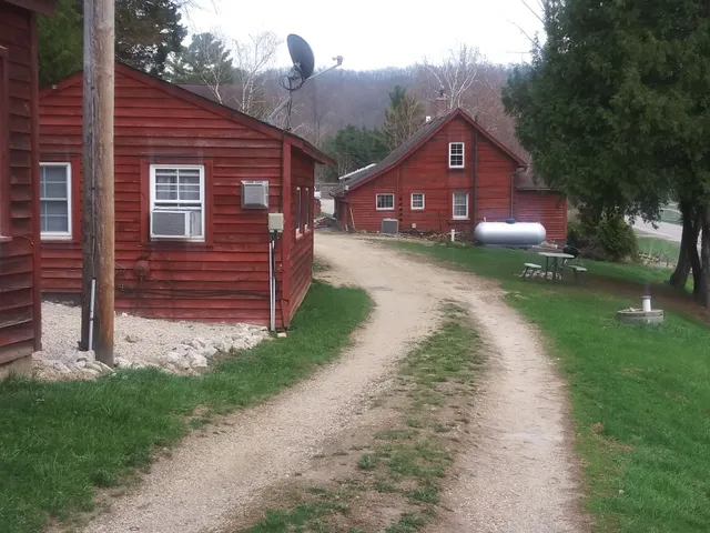 Cedar Ridge Resort & Cabins
