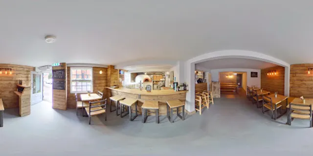 Noughts and Crosses Pizzeria