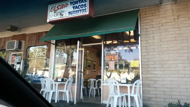 El Sitio Restaurant - De La Vina