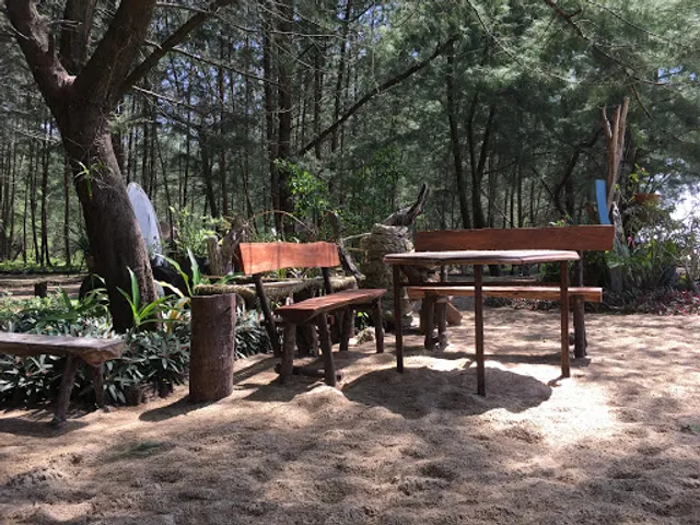 Hula Beach Restaurant