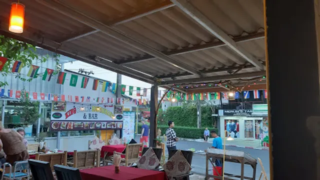 Tiew Son Restaurant & Bar