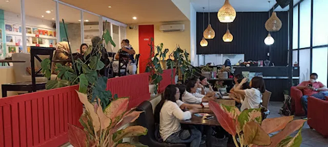 The Localist Coffee and Bistro Surabaya