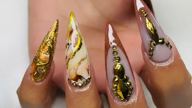 Collins Nails Salon & Spa