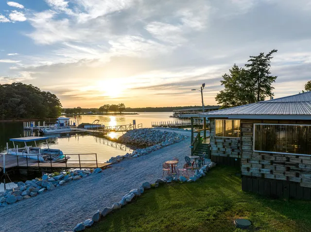 Sun Life Marinas - Lake Hartwell