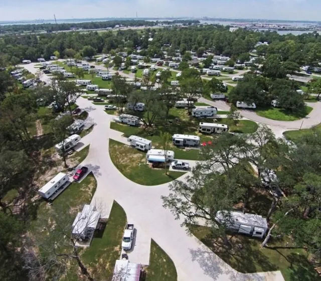 Houston Leisure RV Resort
