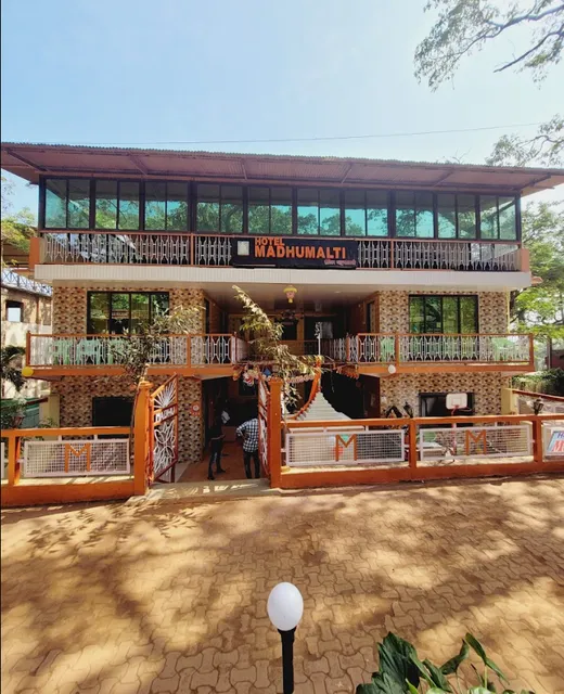 Hotel Madhumalti