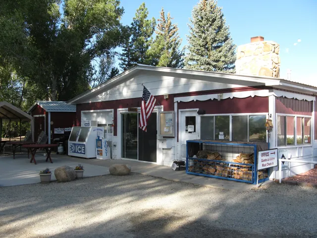 Chalk Creek Campground & RV Park