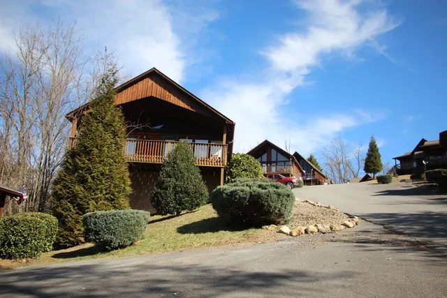 Strawberry Fields Forever Cabin