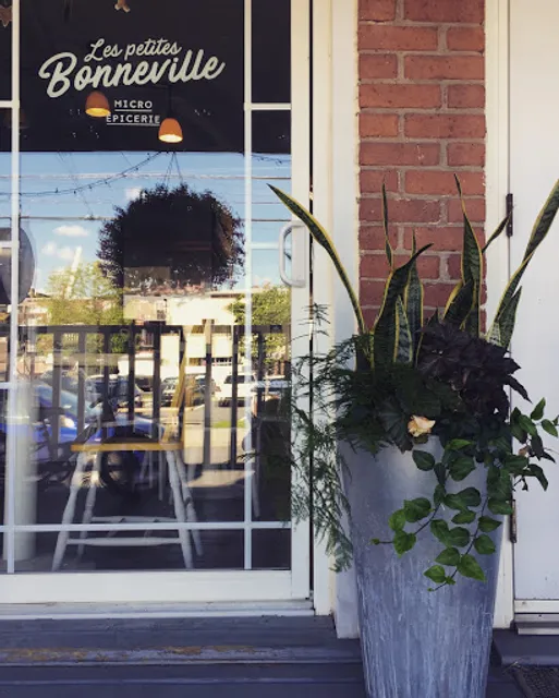 Épicerie Les Petites Bonneville