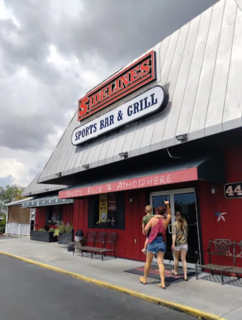 Sidelines Sports Bar & Grill