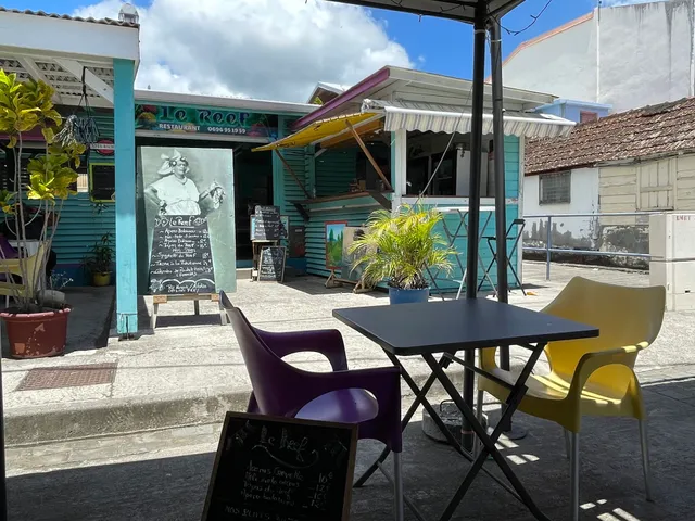 Le ReeF Restaurant