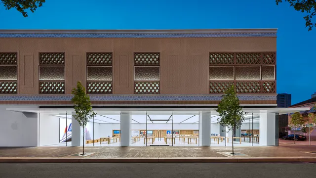 Apple Country Club Plaza