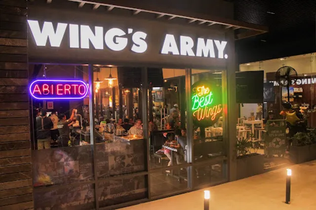 Wing's Army Plaza Sol