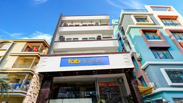 FabHotel Bharat Continental