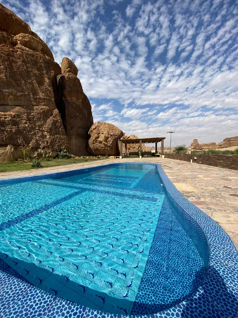 منتجع الكهوف