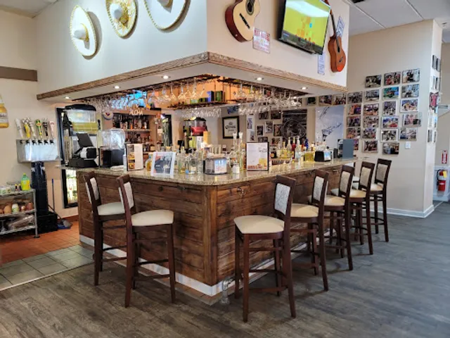 Mi Gente Mexican Restaurant & Cantina + Supermarket