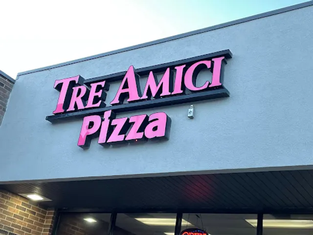 Tre Amici Pizza