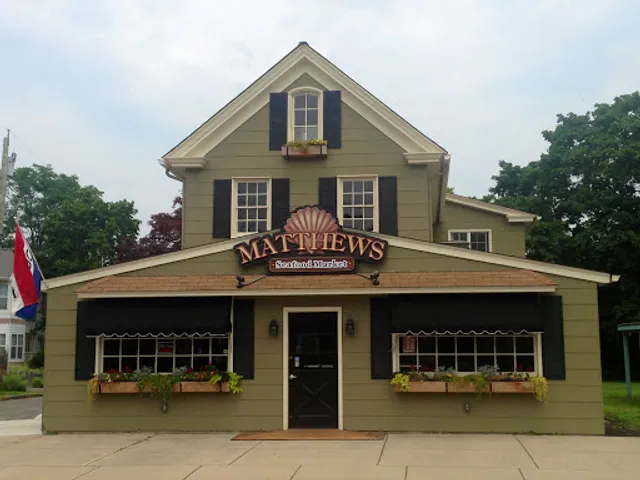 Matthews Seafood Market