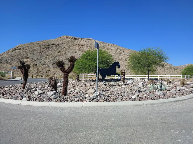 Buckskin Cliff Shadows Trailhead