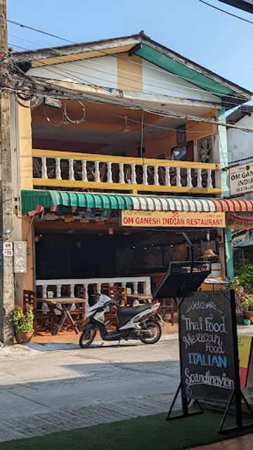 OM GANESH INDIAN RESTAURANT 1997 | Haadrin Koh Phangan
