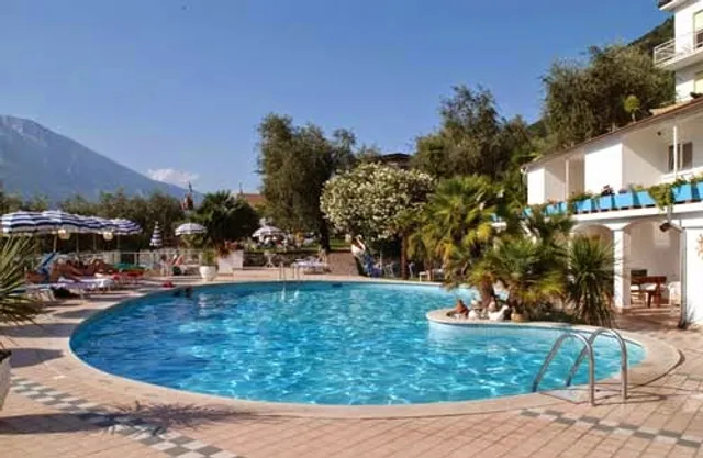 Hotel Riviera Limone Sul Garda